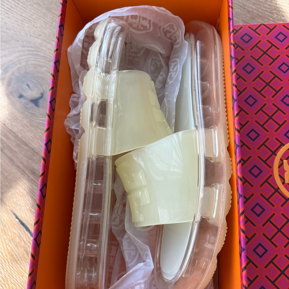 Tory Burch Cream Jelly Slide Sandals - Picture 5 of 6
